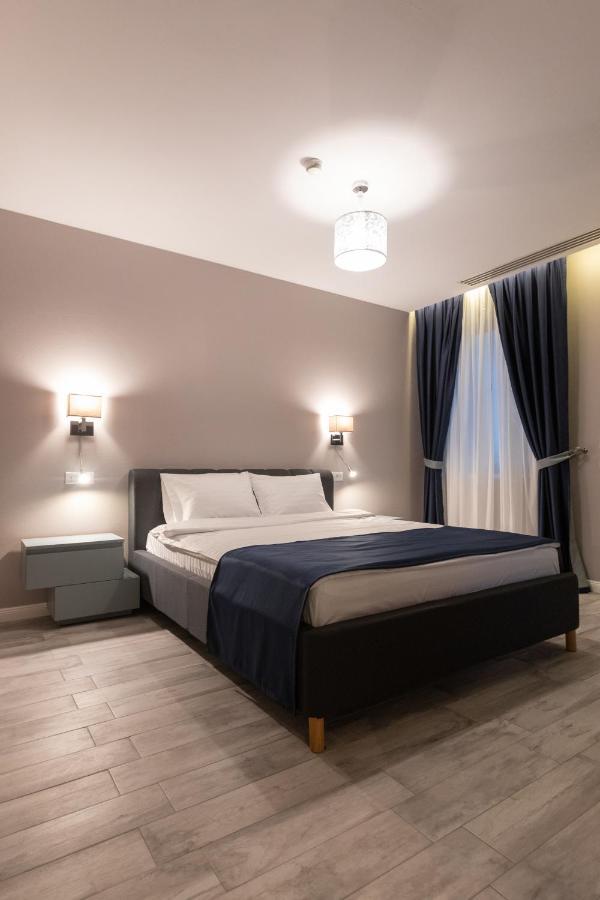 Omnia Apartments ヤシ エクステリア 写真
