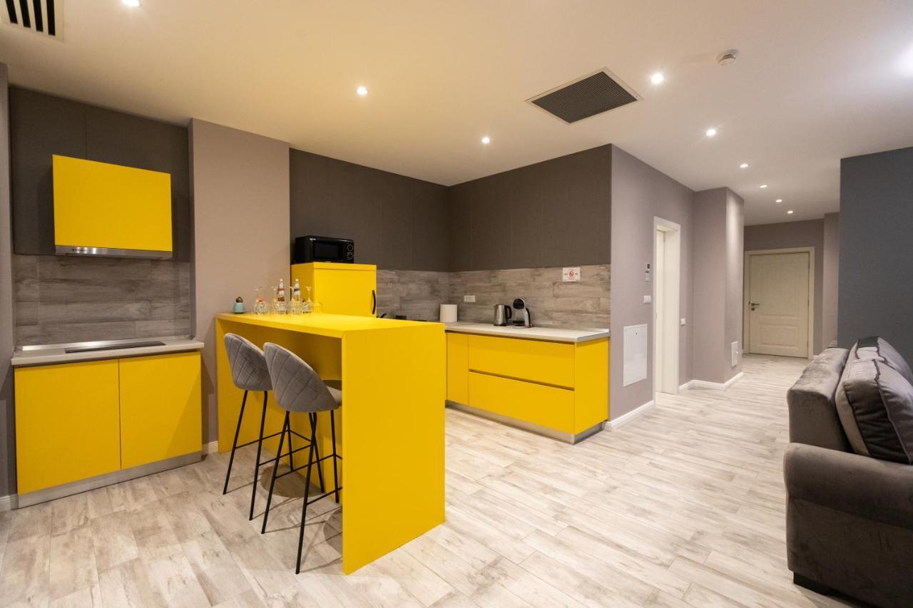 Omnia Apartments ヤシ エクステリア 写真