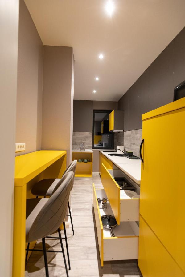 Omnia Apartments ヤシ エクステリア 写真